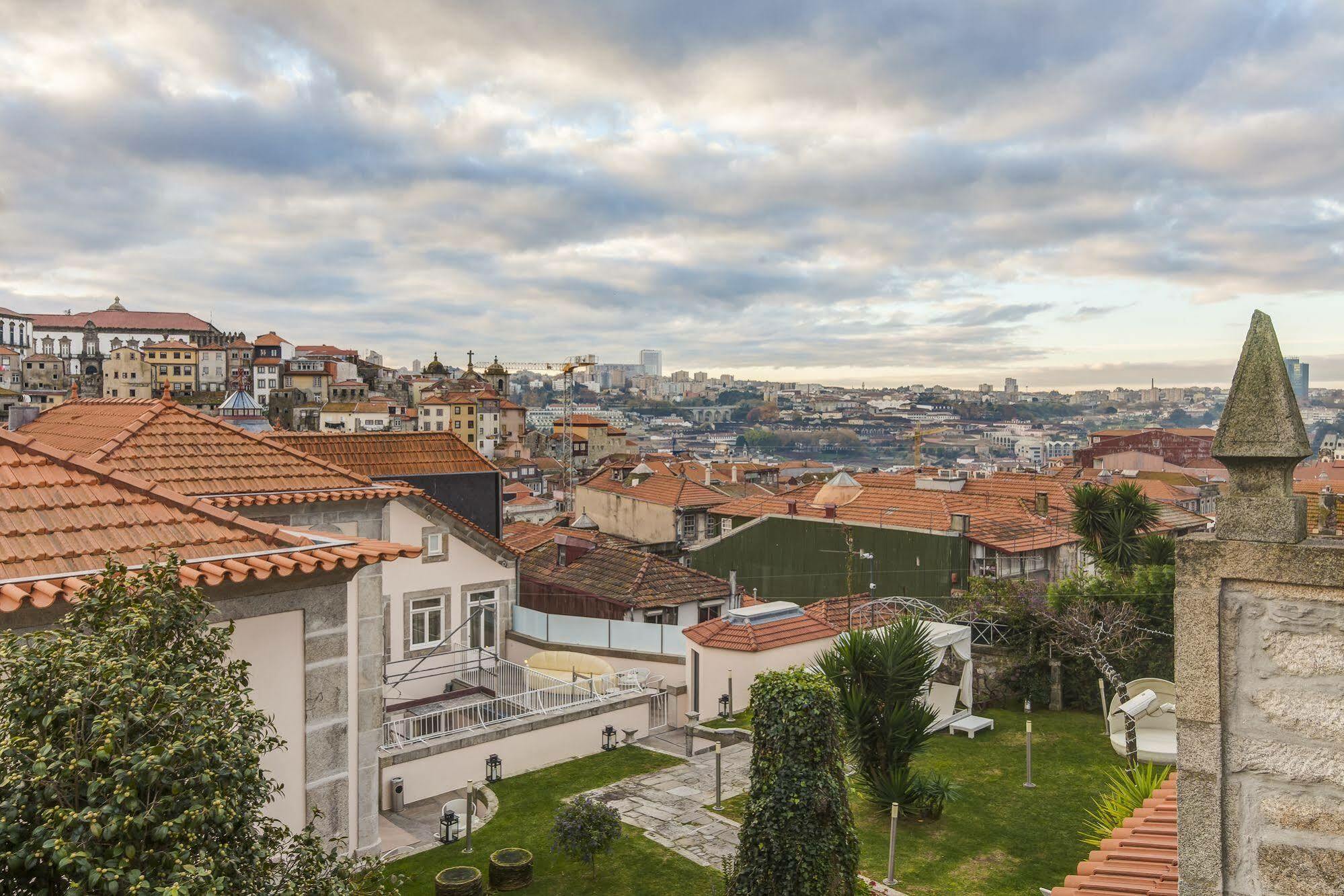 Hotel apartamentowy Oca Flores Boutique 4*